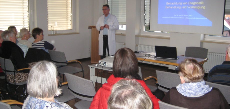 Visitors to the COPD specialist lecture at Seehausen Hospital Visitors to the COPD specialist lecture at Seehausen HospitalVisitors to the COPD specialist lecture at Seehausen Hospital