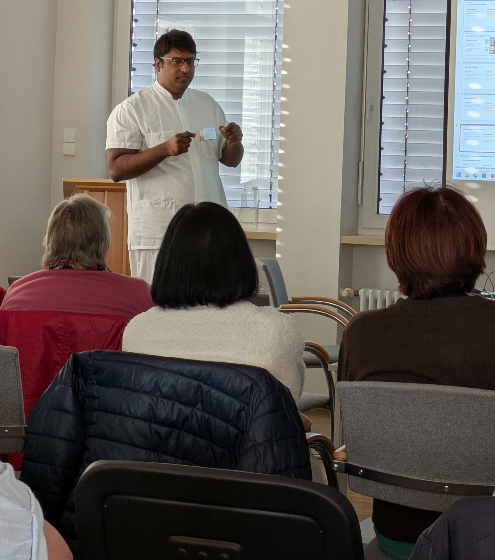 Yogesh Kaja, Senior Physician in Internal Medicine