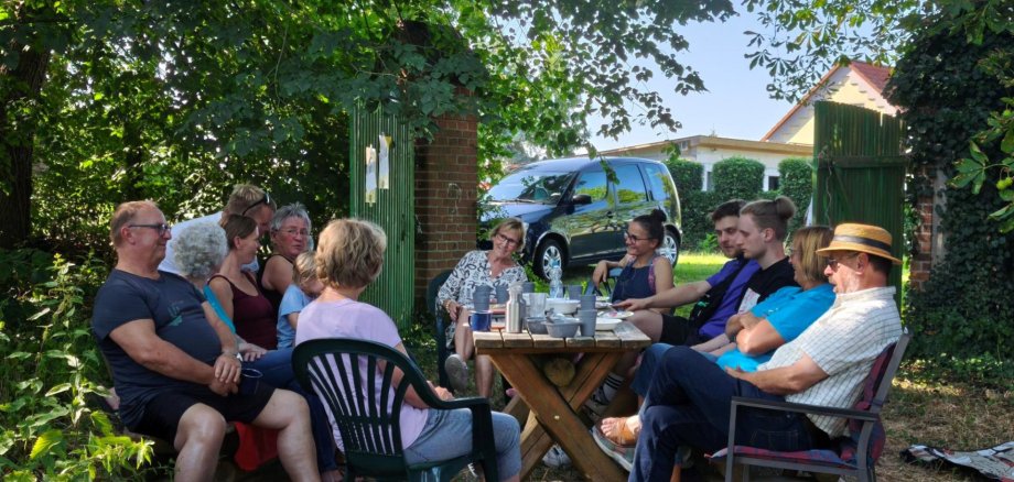 Bring-Your-Own-Picnic at Rittergut Schönberg Bring-Your-Own-Picnic at Rittergut Schönberg