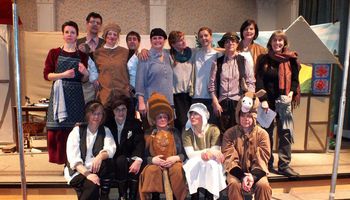 Theatergruppe "Hahn im Korb"