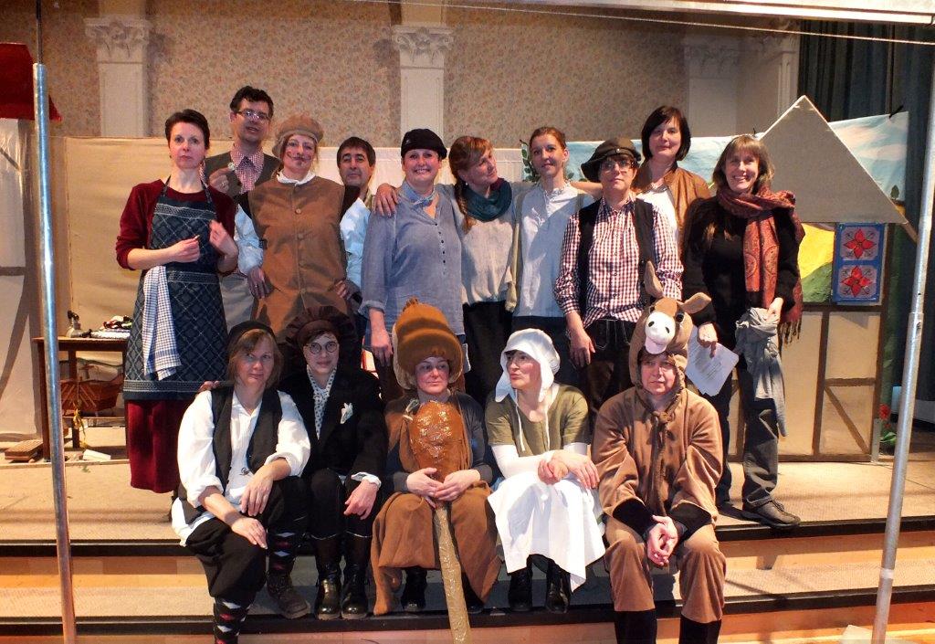 Theatergruppe "Hahn im Korb"