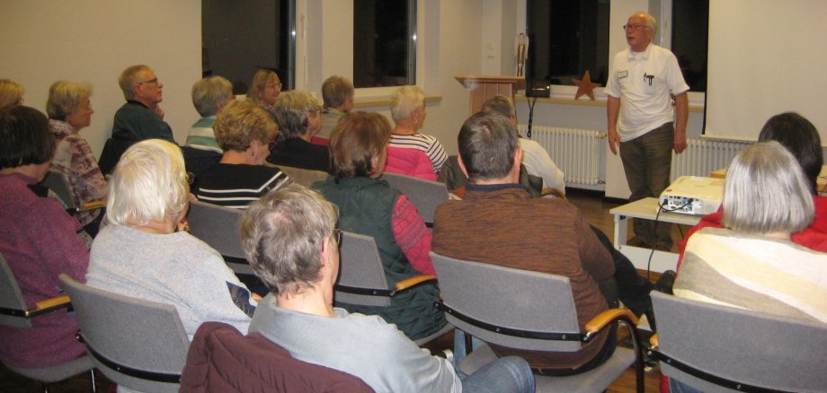 Besucher des Fachvortrags am 10.12.25