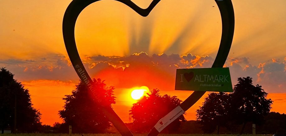 Altmarkherz im Sonnenuntergang Altmarkherz im Sonnenuntergang