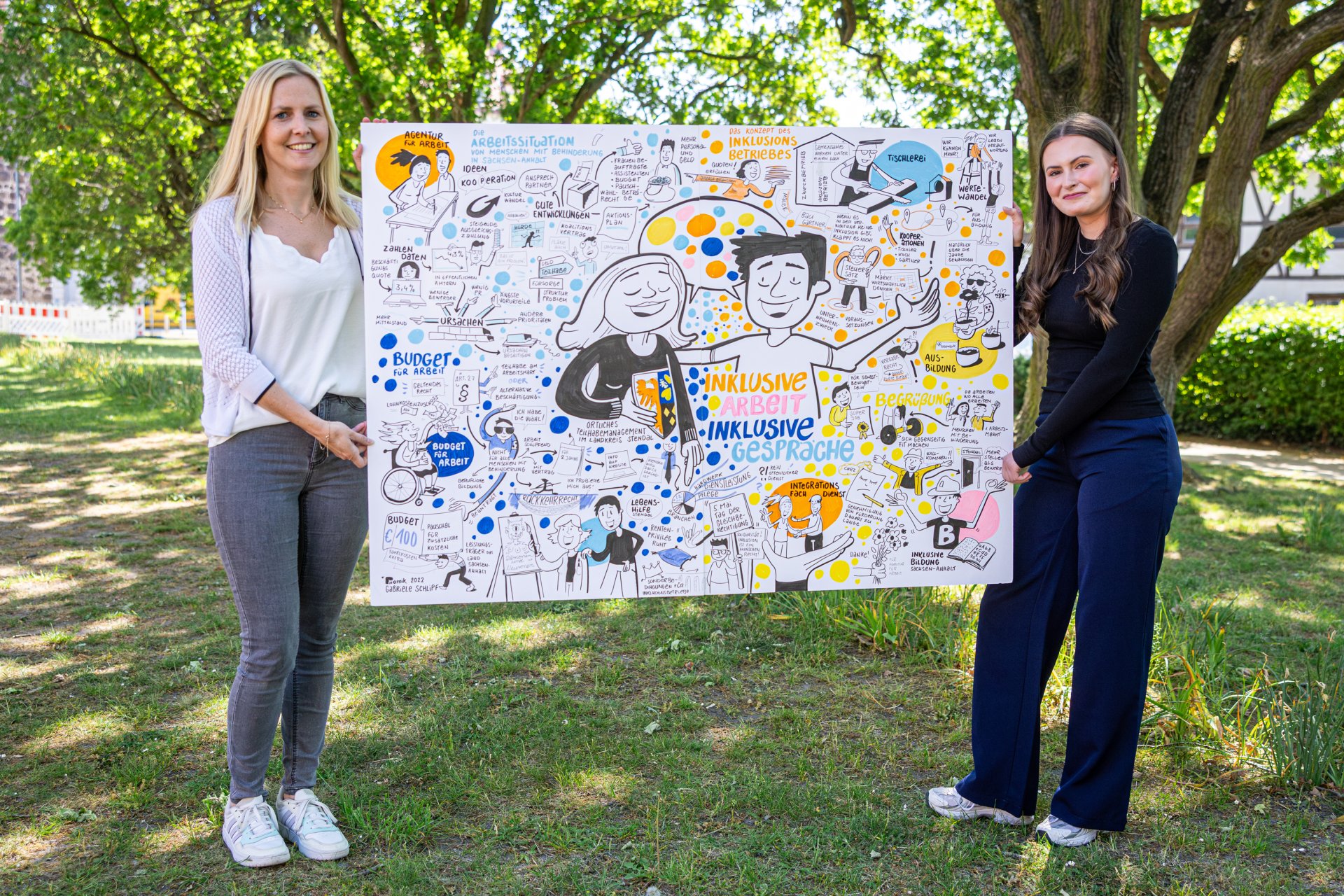 Die Teilhabemanagerinnen im Landkreis Stendal: Johanna Michelis (links) und Vanessa Böttcher